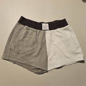 Hollister Ultra High Rise Jersey Sweat Shorts Size Medium Distressed Color Block